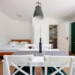 Apartman Karantanovi Dvori