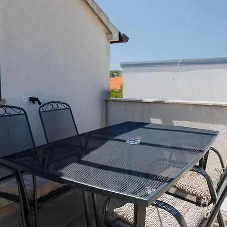 Karantanovi Dvori Daire