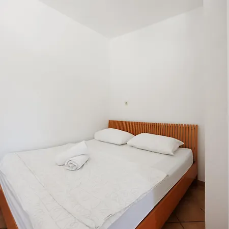 Karantanovi Dvori Daire