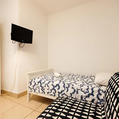 Karantanovi Dvori * Murter