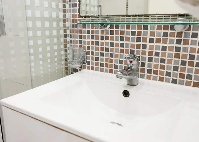 Karantanovi Dvori Murter