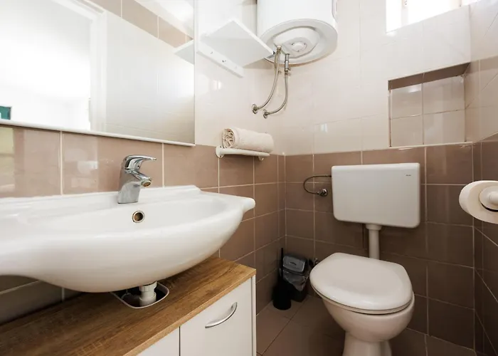 Apartman Karantanovi Dvori Murter