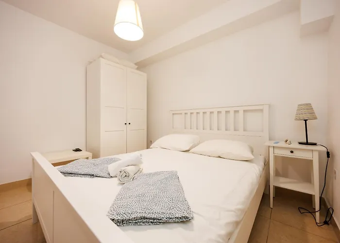 Karantanovi Dvori Apartman Murter
